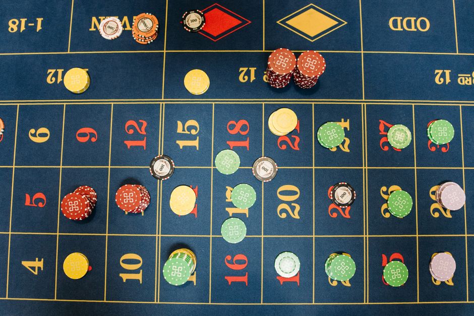 iGaming Uncovered: A Real Talk Guide to Casino, Betting, Slots & Poker